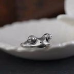 Adjustable Stainless Steel Vintage Frog Ring with Movable Tongue for Men and Women