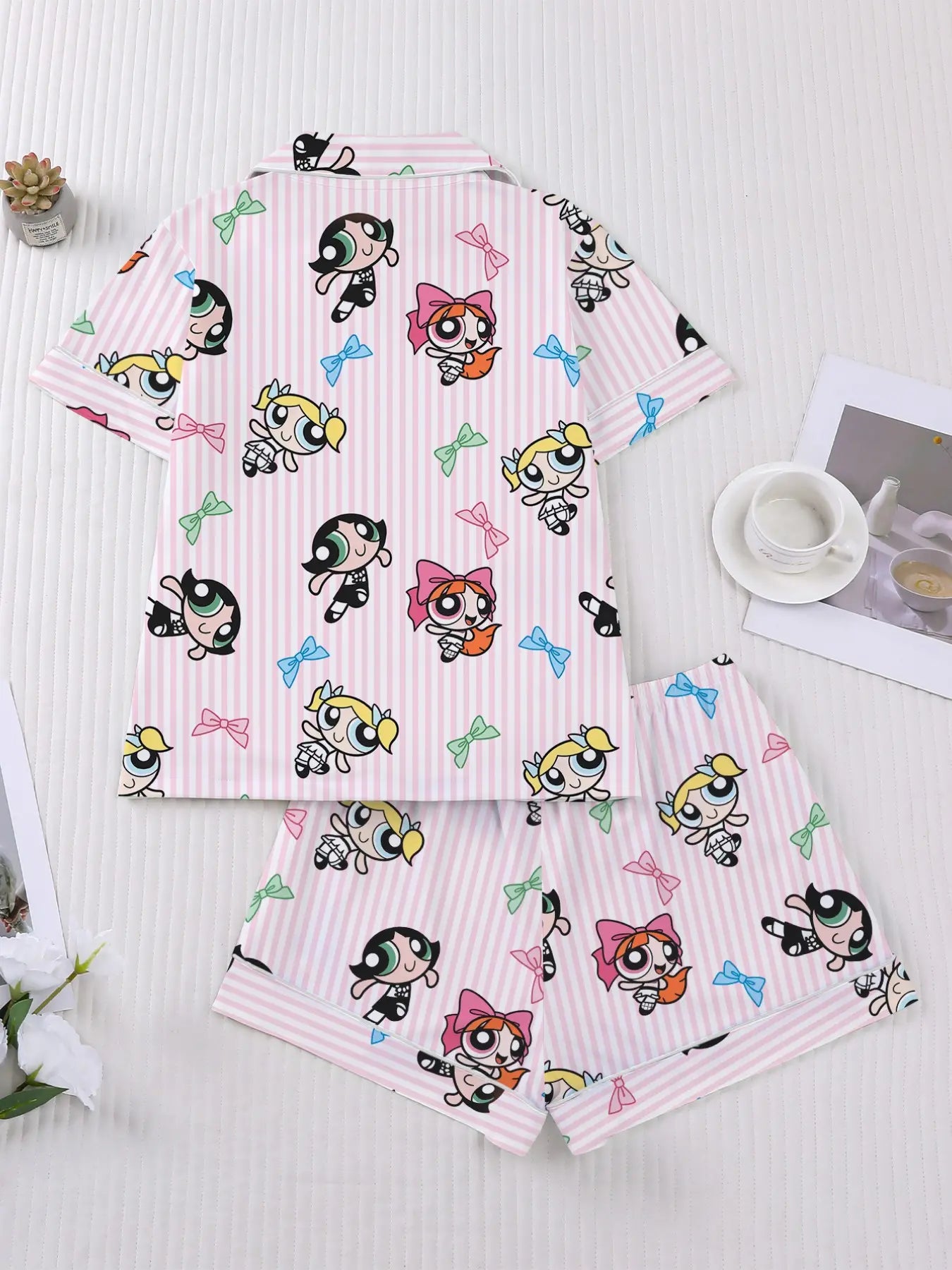 Women's Cartoon Print Short Sleeve Pajama Set with Shorts