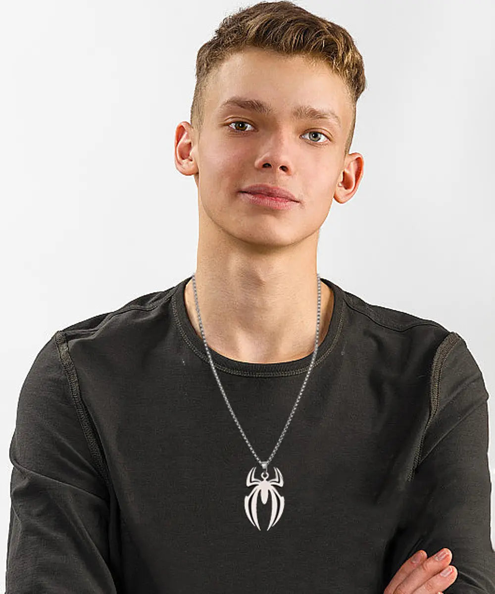 Spider Necklace For Men Women Titanium Stainless Steel Gold Silver Black Cuban Chain Paperclip Chain Lightweight Trendy Cool Goth Spider Pendant Necklace For Teen Halloween Non Tarnish Jewelry y2k Stylish Unique Accessories Birthday Gifts With Gift Box