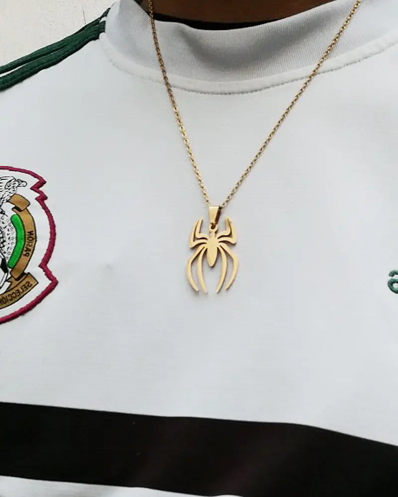 Spider Necklace For Men Women Titanium Stainless Steel Gold Silver Black Cuban Chain Paperclip Chain Lightweight Trendy Cool Goth Spider Pendant Necklace For Teen Halloween Non Tarnish Jewelry y2k Stylish Unique Accessories Birthday Gifts With Gift Box