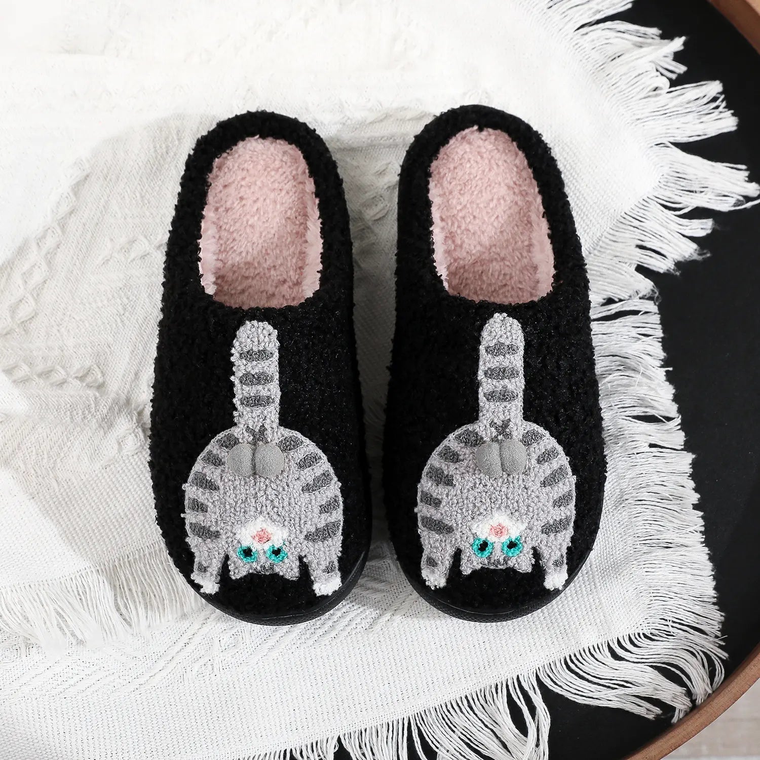 Women's Cat Cotton Slippers Fun & Comfortable Plush Footwear for Men & Women Autumn Winter Indoor Use Cozy Stylish - Girl Black