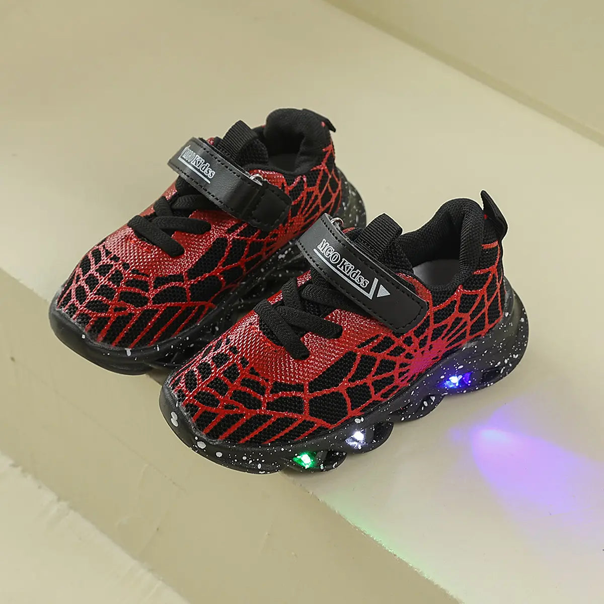 Boys' Spiderman LED Light-Up Breathable Sneakers