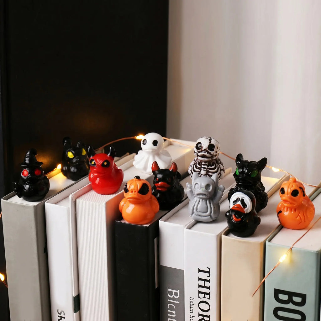Mini Devil Ghost Skull Resin Ducks, Cute Spooky Desktop Decor, Creative Desktop Ornament, Mini Garden Ornament, Home Decor Ornament, Halloween Christmas Decoration, Party Gift, Decorative Piece, Decorative Ornaments